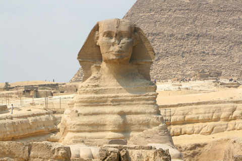 From Hurghada: Cairo Private Day Tour with Flights &amp; Lunch