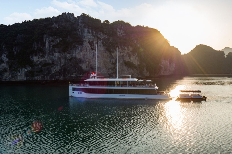 Ha Long Bay: Jadesails luxe dagcruise
