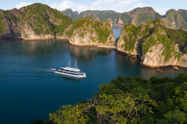 Baie d'Ha Long : Croisière de luxe d'une journée Jadesails