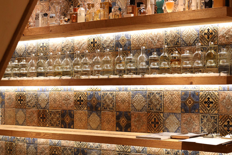 Tokyo: Custom Fragrance & Perfume Making Workshop (Shibuya) Light Plan