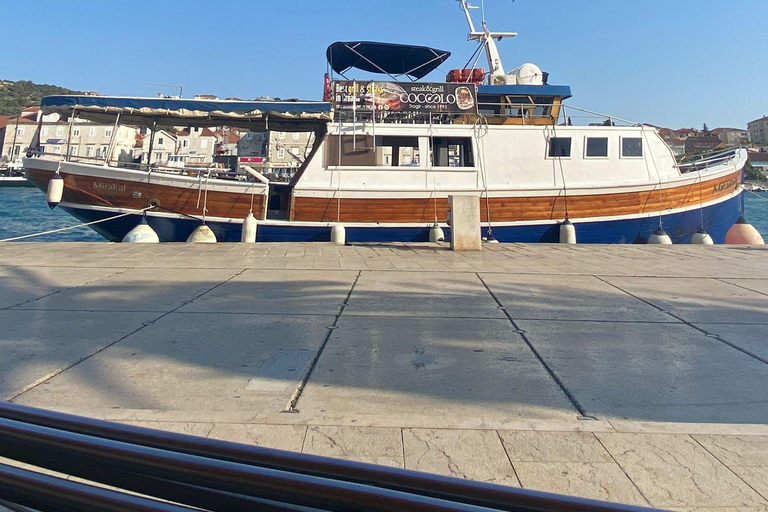 From Trogir: Three Island Boat Tour with Blue Lagoon & Lunch