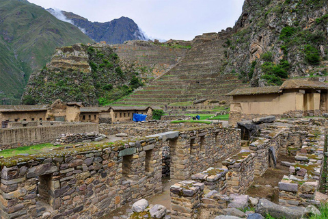 Cusco : Pick up service in Ollantaytambo