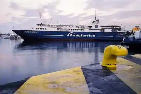 Athènes : Transfert privé de l'aéroport d'Athènes au port du Pirée