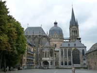 Aachen, Tour a pie privado con un guía profesional - Hizvo