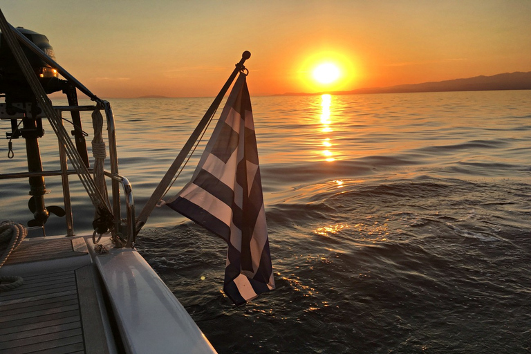 Heraklion: Dia Island Luxury Sailing Trip com Refeição e Bebidas