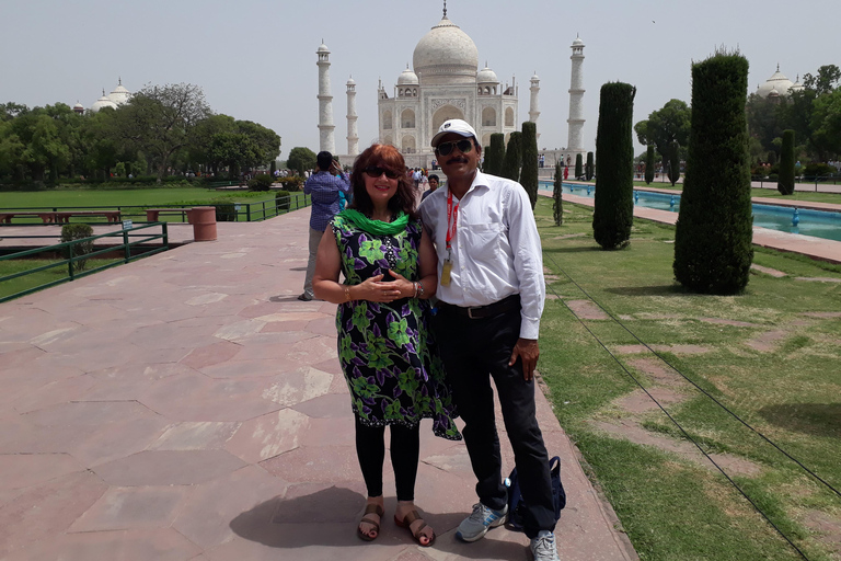 泰姬陵与阿格拉堡之旅（含标志性摄影环节）探索泰姬陵（仅限导览）