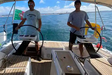 Portimão: Private Sailing Boat Tour with Local Wine