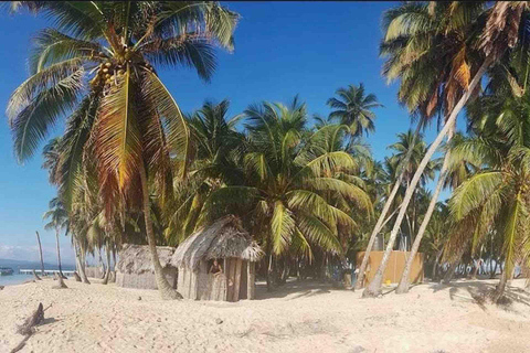San Blas Islands Overnight: Private Cabin w/ Private Bath