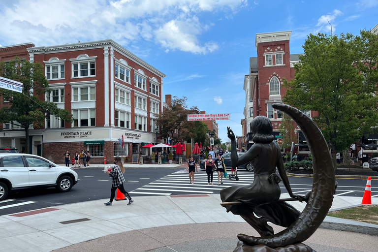 Boston: Excursión de un día con guía a Salem en ferry