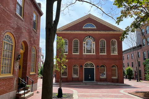 Boston: Excursión de un día con guía a Salem en ferry