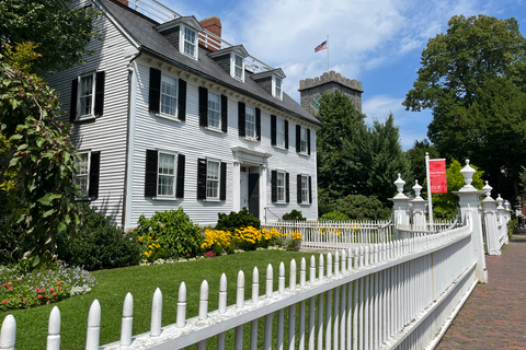 Boston: Guided Day Trip to Salem by Ferry with Witch Museum