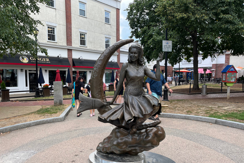 Boston: Guided Day Trip to Salem by Ferry with Witch Museum