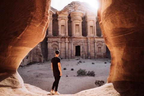 Excursión de 3 días desde Ammán: Jerash, Petra, Wadi Rum y Mar MuertoTienda Delxue