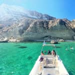 Cagliari: tour in barca con 4 soste per nuotare, snorkeling e prosecco