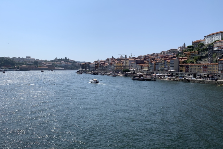 Tour zu den beiden Ufern des Douro in PortoEnglische Tour zu den beiden Ufern des Douro in Porto