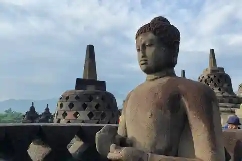 Excursão real de meio dia a Borobudur sem custos ocultos