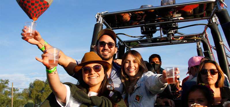 Desde Ciudad de México: aventura en globo aerostático en Teotihuacán