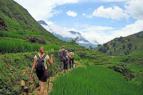 Senderismo de 3 días por Sapa con guía local, alojamiento en familia y comidas