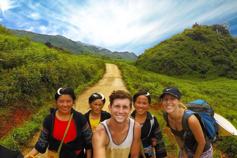 3-dniowy trekking Sapa z lokalnym przewodnikiem, zakwaterowaniem u rodziny i posiłkami