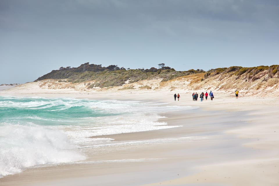 From Launceston: Bay of Fires Off-Peak Hiking 3-Day Tour | GetYourGuide