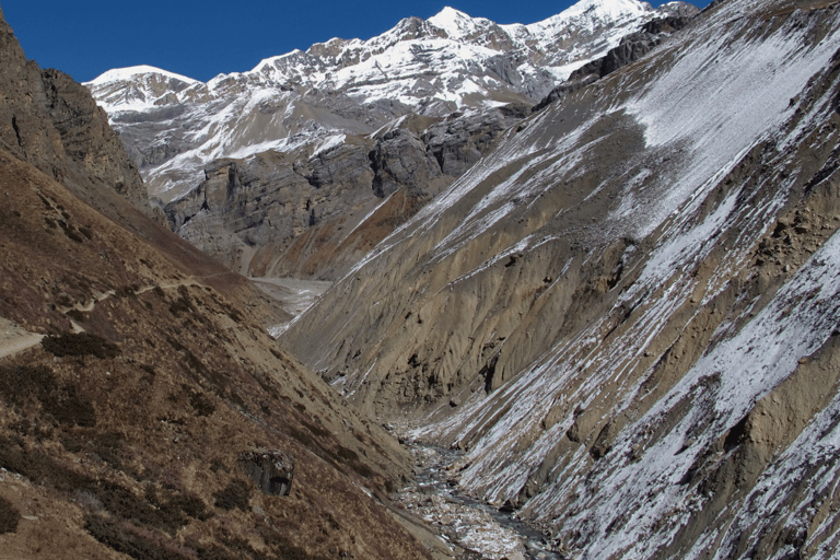 Kathmandu: Trekking di 19 giorni nella valle di Nar PhuKathmandu: trekking di 19 giorni nella valle di Nar Phu