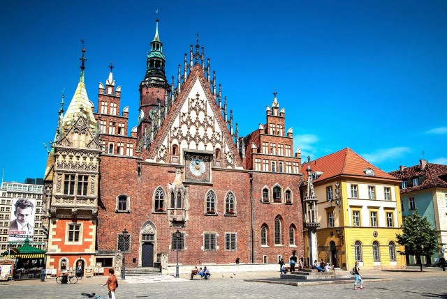 Visit Wroclaw City of 100 Bridges 4-Hour Private City Tour in Apple Valley