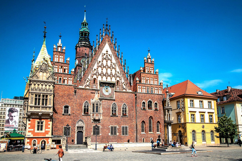 Wroclaw: City of 100 Bridges 4-Hour Private City TourTour in English, Spanish, German, Russian, Polish