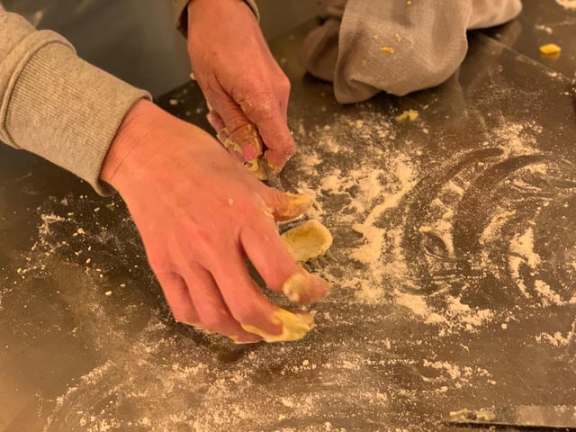 Rome : Cours de pâtes et de Tiramisu avec du vin fin au Vatican