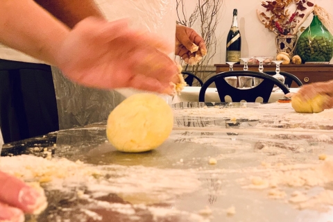 Roma: Clase de cocina de pasta y tiramisú en un restaurante local