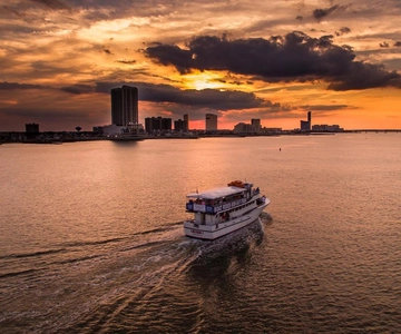 Atlantic City: Happy Hour Cruise