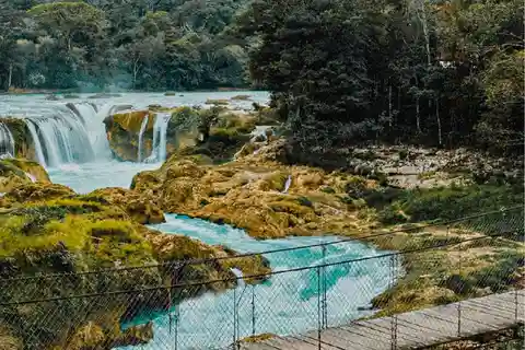 Depuis San Cristobal : Excursion d'une journée aux lacs de Montebello et à Las Nubes