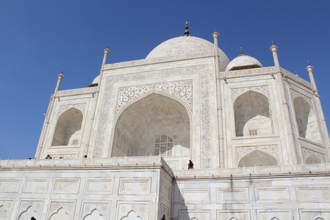 From Delhi: Private Taj Mahal and Agra Fort Tour by Car