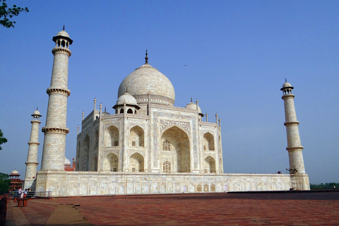 From Delhi: Private Taj Mahal and Agra Fort Tour by Car