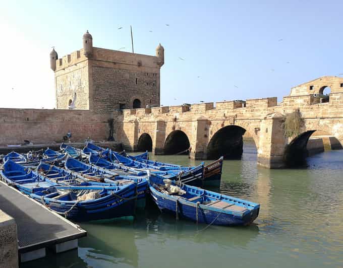 Von Taghazout oder Agadir aus: Marrakesch und Essaouira 2-Tages-Trip ...