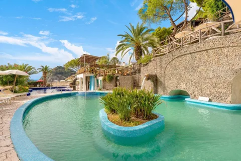 From Procida: Ischia Relax Thermal Park+ Visit to Sant Angelo+ Transfers