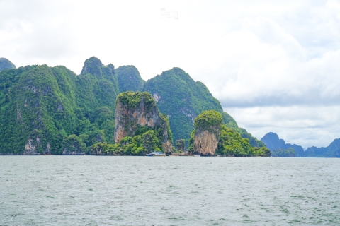 Phuket: James Bond Insel & Kanu-Tagestour mit dem Luxusboot
