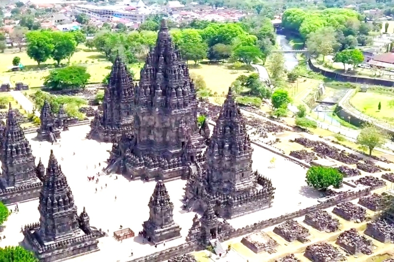 Vanuit Yogyakarta: Borobudur (klim naar de top) en PrambananPrivétour met kaartjes om te klimmen en naar binnen te gaan inbegrepen