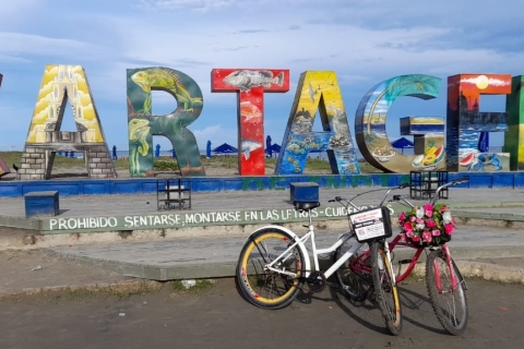 Carthagène: Tours à vélo dans la villeRoute historique de groupe partagé avec point de rencontre