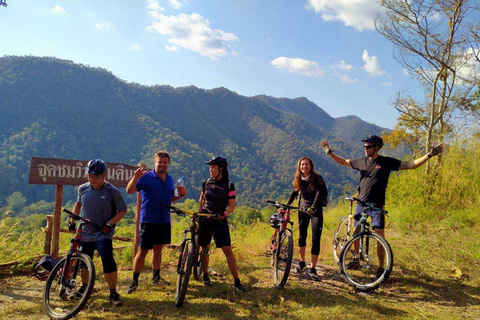 Chiang Mai: 22 km de mountain bike XC a partir da Sticky WaterfallDe Chiang Mai: caminhada na cachoeira e passeio de mountain bike com almoço