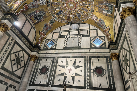 Firenze: Tour per piccoli gruppi del Duomo e della Cupola del BrunelleschiTour privato in inglese con biglietti