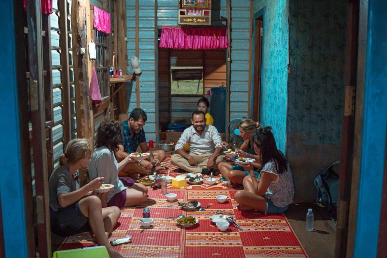 Siem Reap: Sunset Food Tour przez Tuk-Tuk z transferem