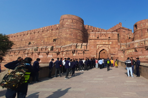 From Delhi: Taj Mahal-Agra Fort Day Trip by Gatimaan Express Agra by Gatimaan Express - 2nd Class All Inclusive