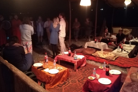 Marrakech: tour en quad por el desierto al atardecer con cenaTour en quad al atardecer por el desierto al atardecer con té