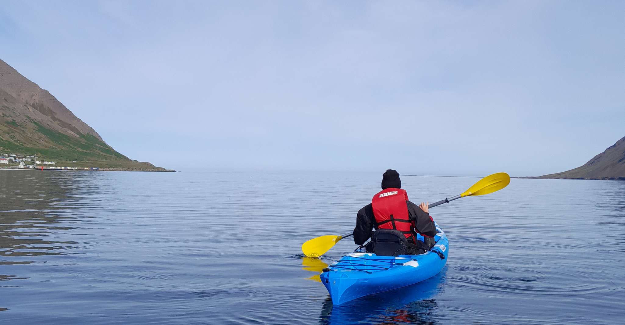 Guided kayak tour in Siglufjörður / Siglufjordur. - Housity