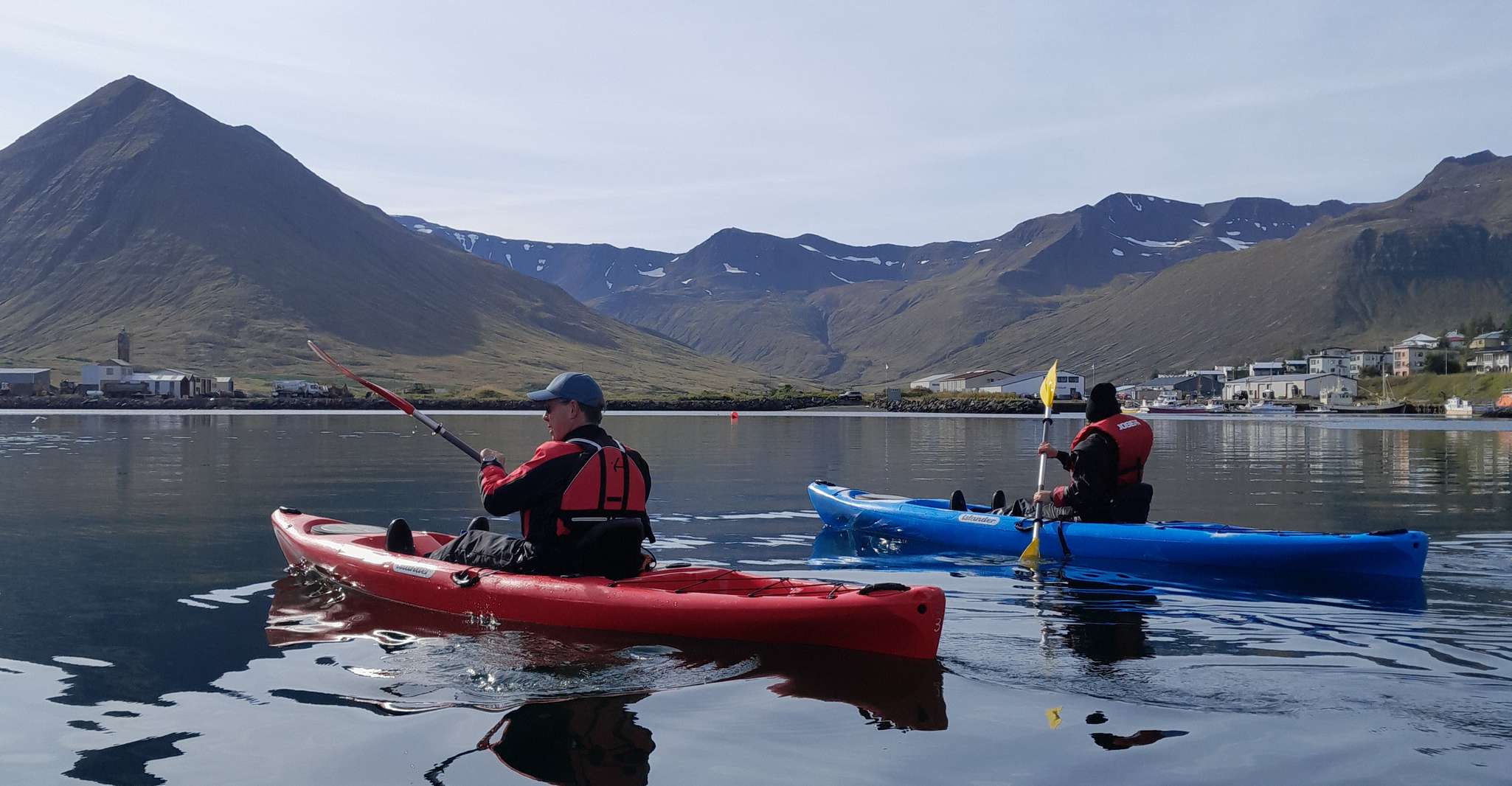 Guided kayak tour in Siglufjörður / Siglufjordur. - Housity