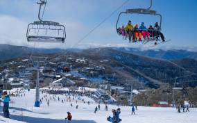 From Melbourne: Day Trip to Mt Buller by Premium Tour Coach