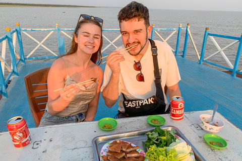 Siem Reap: Floating Village Sunset Boat Guided Vespa Tour