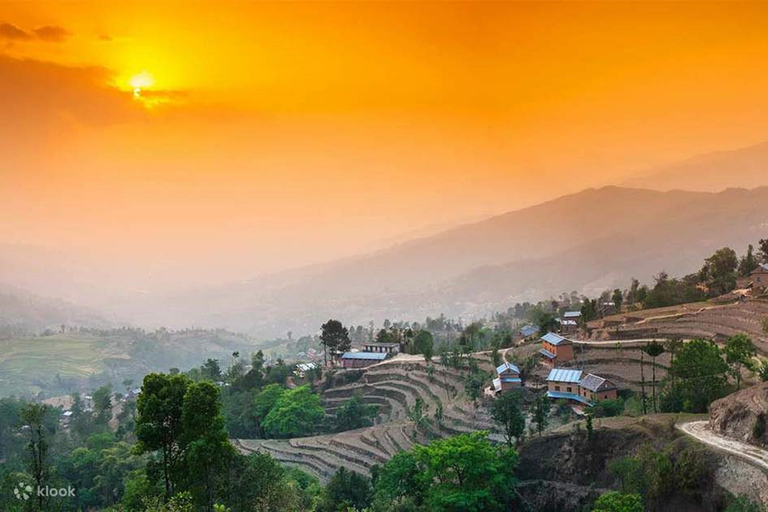 Excursion au lever du soleil à Nagarkot et randonnée au temple de Changunaryan