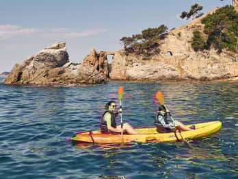 Lloret de Mar: Costa Brava Kayak Tour and Swimming