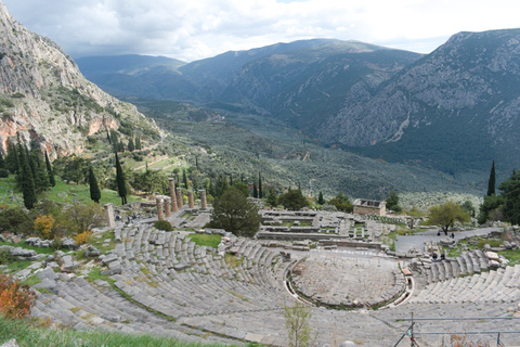 Atenas: Delfos Excursión privada de un día con guía y traslado al hotel